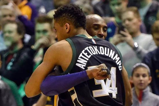 阿迪将发布多款国家队复刻球衣：德国致敬7-1，阿根廷梦回2006（阿迪即将推出多款国家队复刻球衣：德国致敬7比1，阿根廷重温2006）