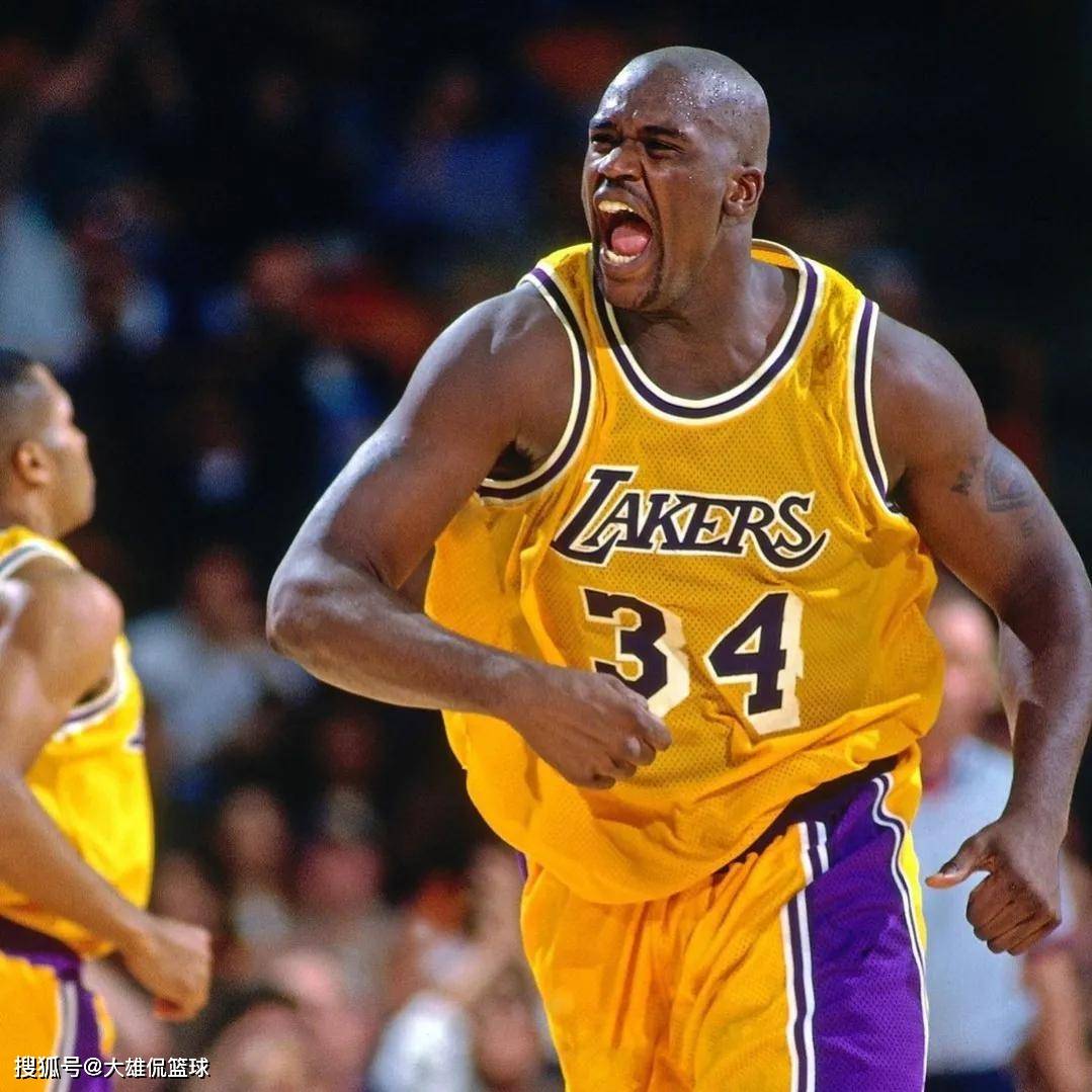 本赛季新秀单场20+场次：克尼佩尔10次，二三名合计只有9次（本季新秀20+场次数榜：克尼佩尔10场，第二三名合计仅9场）