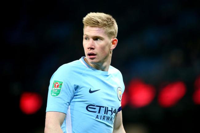 跟队：米兰与普利希奇的续约谈判搁置，可能会直接激活续约条款（随队记者：米兰与普利希奇续约谈判暂停，或直接触发续约选项）