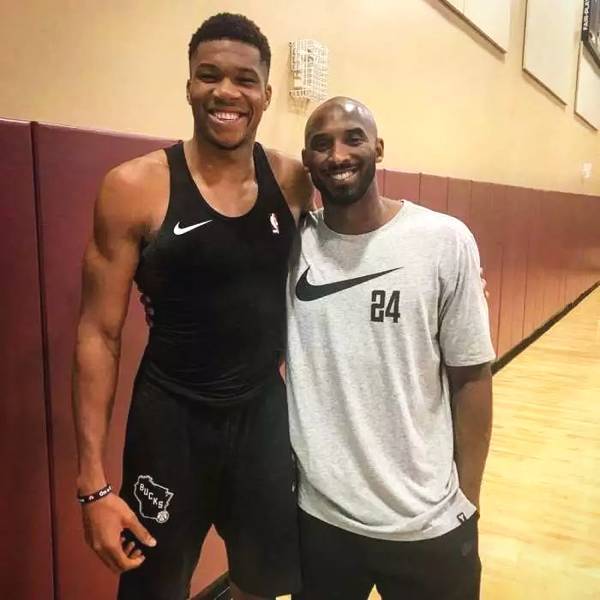 巴斯托尼：最难防的对手是亚马尔；属于皮奥的时代一定会到来（巴斯托尼：亚马尔是我遇到的最难对手；皮奥的时代终将到来）