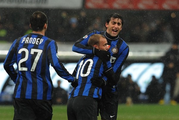 1米72女版库里！田中心单节三分5中5砍21分，带队胜中国（身高1米72的女库里！田中心单节三分5投全中砍21分，率队击败中国）