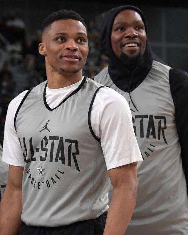 塔图姆：詹姆斯退役时的轰动会和乔丹一样，联盟需多人挑大梁（塔图姆：詹姆斯退役影响力堪比乔丹，联盟需群星扛旗）