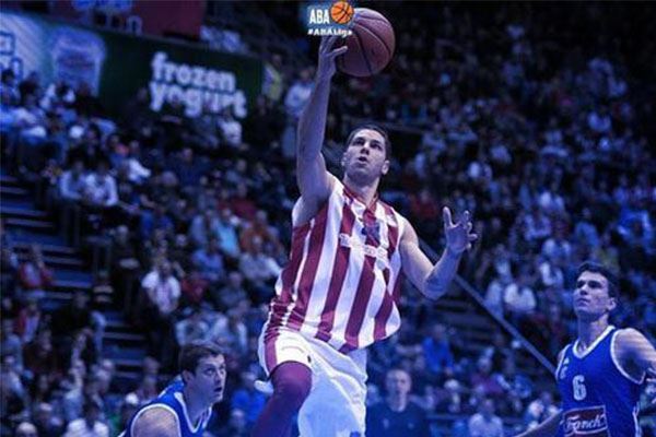 皇马欧冠客战利物浦大名单：阿诺德战旧主，贝林、姆巴佩在列（皇马欧冠客场战利物浦名单出炉：阿诺德对旧主，贝林厄姆与姆巴佩入选）