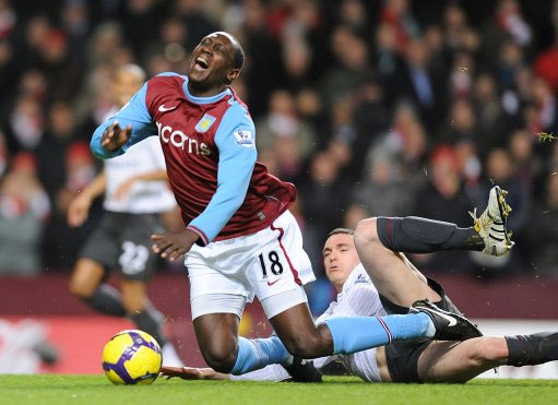 每体：为了更多上场时间，利瓦科维奇想提前离开赫罗纳（每体：为争取更多出场时间，利瓦科维奇有意提前离队赫罗纳）