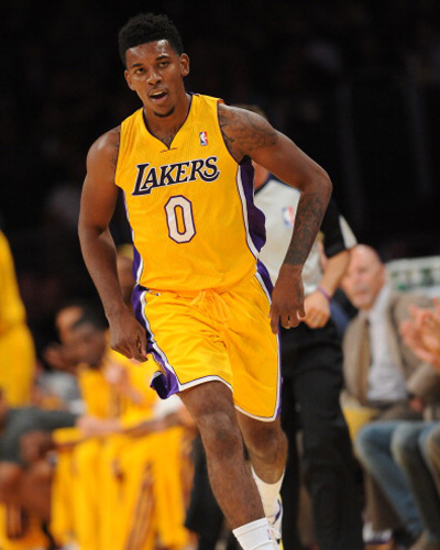 凯文-麦卡利斯特：当然想参加世界杯，阿根廷右后卫竞争很激烈（凯文-麦卡利斯特：我当然想踢世界杯，阿根廷右后卫位置竞争白热化）