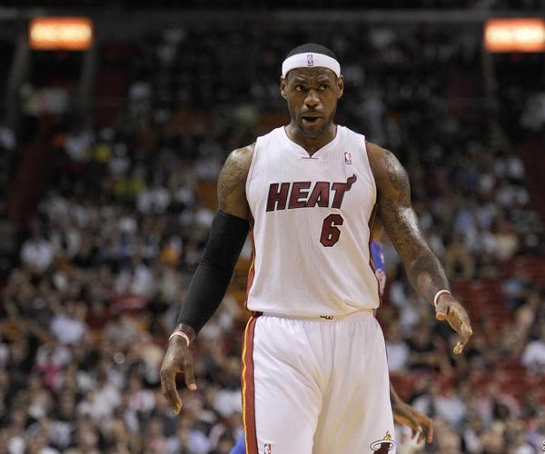 广厦男篮末节绝杀北京（广厦男篮压哨击败北京）