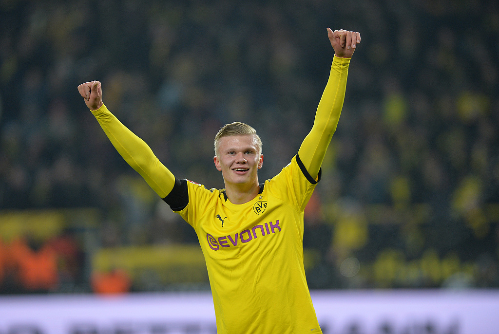 爱尔兰英雄帕罗特含泪接受采访：这就是我们热爱足球的原因（爱尔兰功臣帕罗特泪洒采访：这才是我们热爱足球的理由）