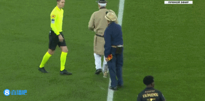 足球比赛中哪些动作最易受伤？