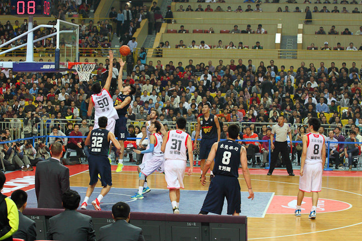 38岁后单赛季为意甲升班马攻入至少4球，瓦尔迪是历史第二人（年满38岁后单季为意甲升班马至少进4球，瓦尔迪位列历史第二）